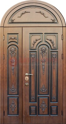 Арочная железная дверь с виноритом и узором ДА-36 в Бронницах