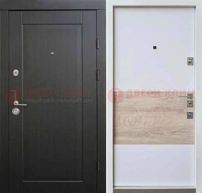 Черная металлическая дверь с белой МДФ внутри ДМ-230 в Бронницах