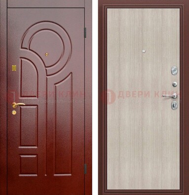 Красная металлическая дверь с МДФ панелями ДМ-368 в Бронницах
