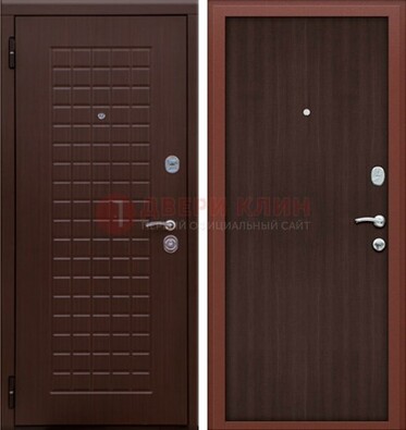 Коричневая металлическая дверь с МДФ ДМ-78 в квартиру в Бронницах