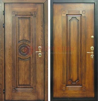 Коричневая металлическая дверь с массивом дуба с рисунком ДМД-10 в Бронницах