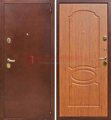 Коричневая стальная дверь с порошковым напылением ДП-137 в Мытищах
