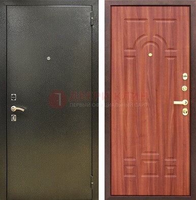 Входная темно-серая дверь с порошковой отделкой и МДФ Миланский орех ДП-281 в Бронницах