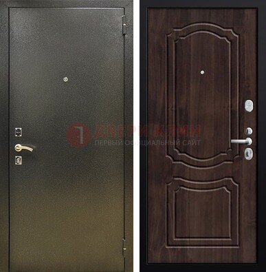 Темно-серая железная дверь с порошковым покрытием и коричневой МДФ ДП-288 в Бронницах