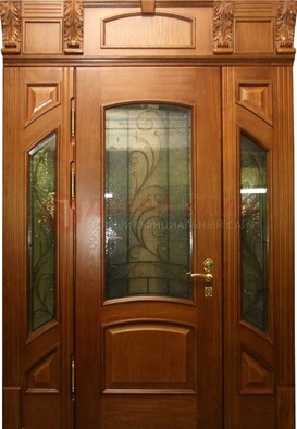 Парадная дверь со стеклянными вставками и ковкой ДПР-36 для дома в Бронницах