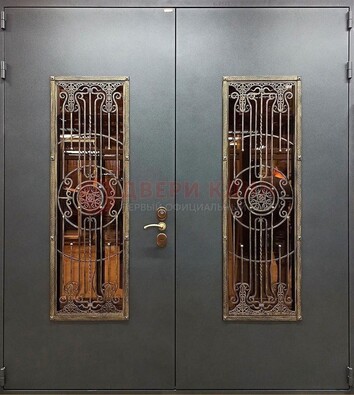 Входная металлическая парадная дверь со стеклом и ковкой ДПР-81 в Бронницах