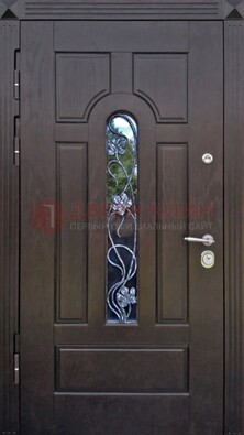Металлическая дверь со стеклом и ковкой в цвете венге ДСК-142 в Бронницах