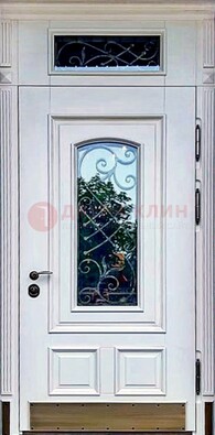Металлическая дверь со стеклом и ковкой в белом цвете ДСК-148 в Бронницах