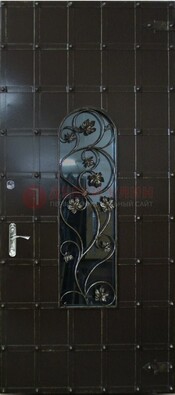 Высокая железная дверь со стеклом и ковкой ДСК-15 в Бронницах