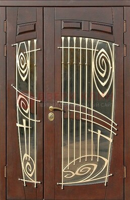 Коричневая железная дверь с большим стеклом и ковкой ДСК-203 в Бронницах