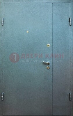 Серая тамбурная дверь ДТМ-34 в Бронницах
